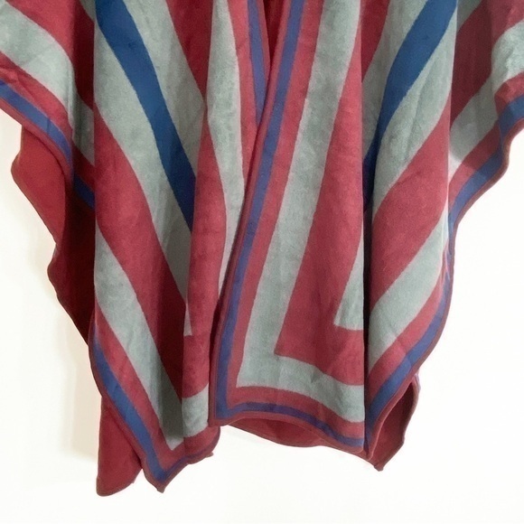 Woolrich‎ Maroon Gray Striped Blanket Poncho Cape Shawl OS One Size Fleece - Picture 4 of 7